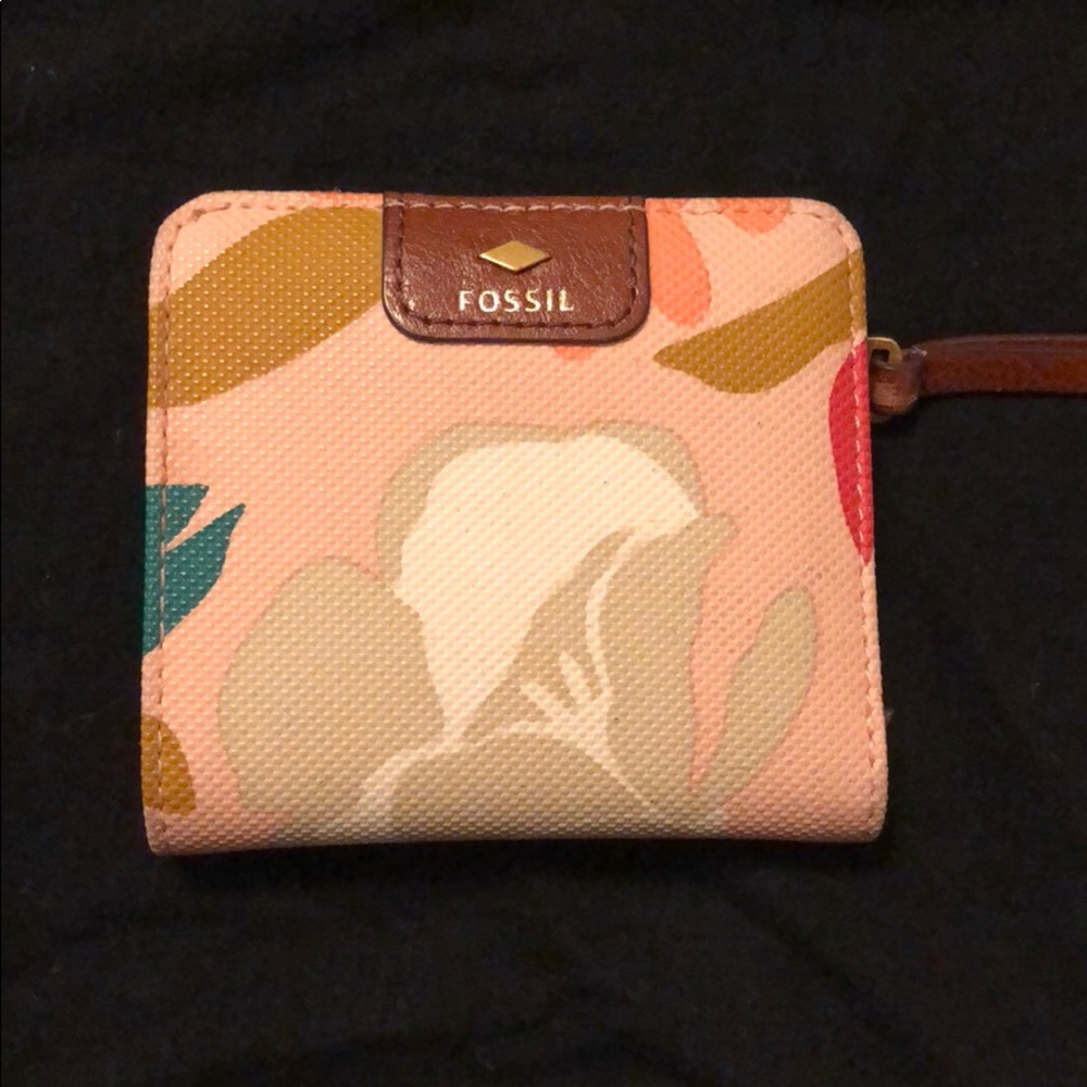 Fossil Pink Floral wallet